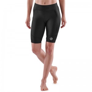 skins(スキンズ)S-3 WOMENS HALF TIGHTSボディケアストレッチパンツ(18271340-019)