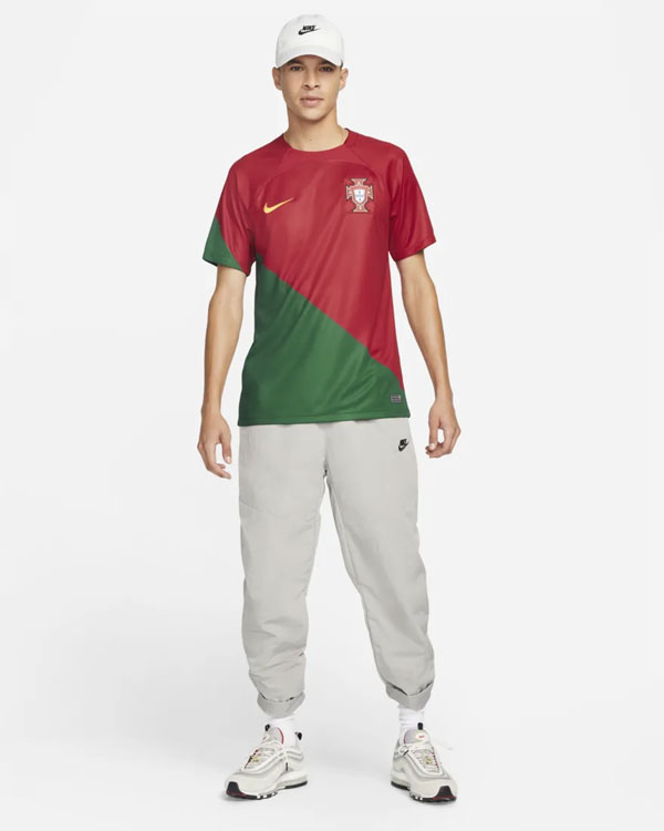 激レア！NIKE×サッカーポルトガル代表エンブレム刺繍ナイロンパンツゆったり